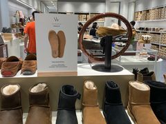 -UGG(燕莎奥特莱斯购物中心店)
