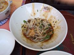 -海口骑楼小吃街