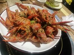 -虾弄弄海派小龙虾·牛羊蝎子火锅