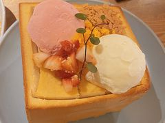 -蜜桃餐厅·伴山(湖滨商业街店)