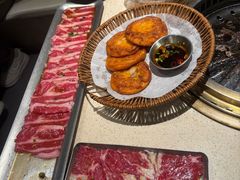 -蚂蚁洞·烤肉大营地(上海静安大悦城店)