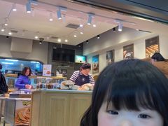 -巴黎贝甜(宜山路店)