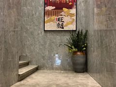 -阿瓦山寨·湘菜现炒·剁椒鱼头王(咸阳总店)