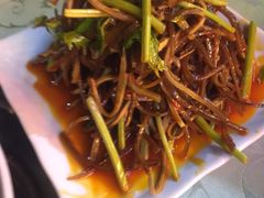 都江堰石锅鱼-都江堰石锅鱼