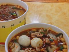 -覃肥叔桂林米粉(粮道街店)