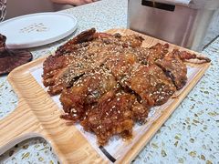 -小董哥烤串·爆汁大油边(故宫店)