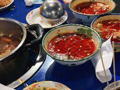 -马路边边串串香(延庆环球新意广场店)