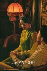 -乐派诗婚纱摄影