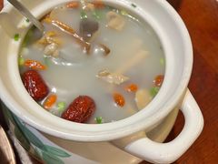 -八大碗·地道东北菜(中街店)