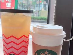-星巴克(武汉欧利新天地店)