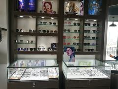 -视野联行眼镜蔡司·依视路官方授权店(顺城店)