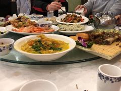 -鑫巴蜀小镇 · 水煮鱼专研店(玉桥店)