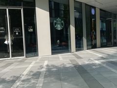 门面-星巴克(北京三里屯SOHO一店)
