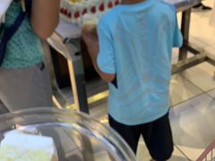 -家乐福(四元桥购物中心店)