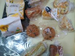 -花园饼屋·吐司蛋糕面包(星海店)