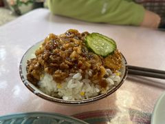 卤肉饭-吉事利茶餐厅