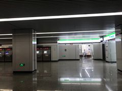 -上海游泳馆(地铁站)