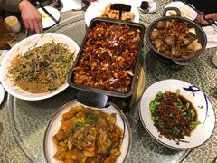 -鹤鸣嘉印象饭店(东市场小区店)
