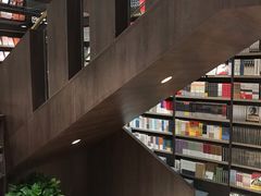 -钟书阁(群光广场店)