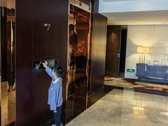 -广州天河希尔顿酒店