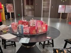 -阿瓦山寨·湘菜现炒·剁椒鱼头王(咸阳总店)