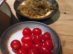 -湊湊火锅·茶憩(杭州湖滨银泰in77店)