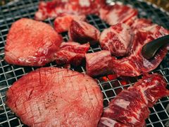 -铭牛烧肉·和牛海鲜自助(高新月牙湖店)
