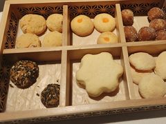 -八府香鸭·啫啫煲(华山路店)