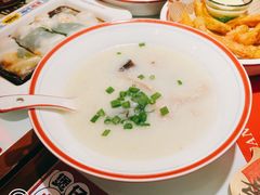皮蛋瘦肉粥-赵财财·肠粉·煲仔饭(华润万象城店)