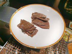 黑牛板腱-明洞阿姨·韩式酱蟹烤肉·创意料理(三元桥店)