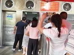 -巢娭毑月饼店(洞井路店)