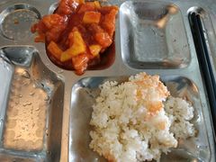 -长安大学渭水滋兰苑餐厅