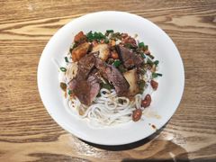 -牛八宝桂林米粉(八里庄店)