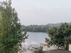 -华凌山庄·隐湖栖
