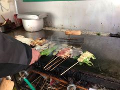 -十二中串串香(三桥街道桃园北路东社区店)