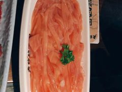 -老牌坊云南鱼豆花火锅(哈西万达店)
