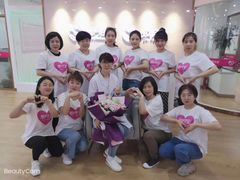 -爱月宝月嫂·育儿嫂(哈尔滨总店)