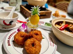 脆嫩的金钱虾饼-芽笼芽笼新加坡餐厅(环球港店)