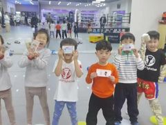 -拳义格斗搏击散打泰拳拳击俱乐部(裕华店)