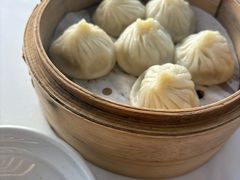 -百年港湾奥特莱斯(香炉礁店)
