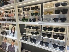 -沫芮眼镜·蔡司·依视路·尼康明月(环创店)