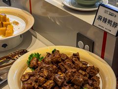 -涨巢·潮玩水疗局