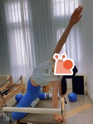 -小黑裙瑜伽·普拉提