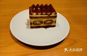 Starbucks Classic Tiramisu Cake