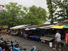 -拉威海鲜市场