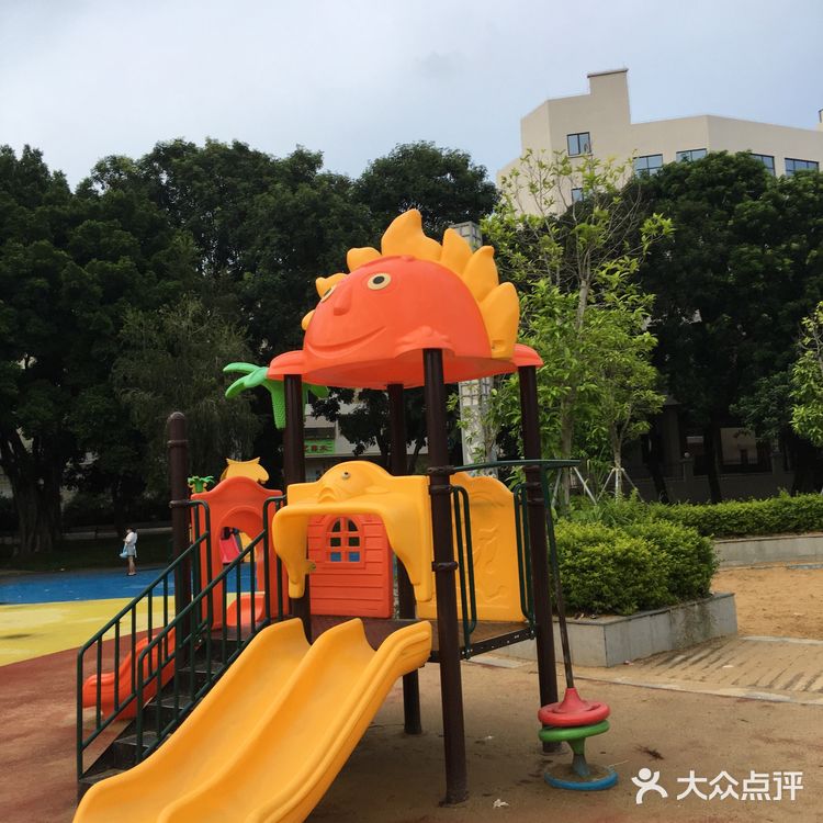 遛狗遛娃的好去处