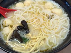 -灵芝妹子海鲜米线(瓦房店新玛特店)