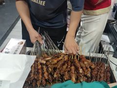 -巴汗羊肉串烧烤店