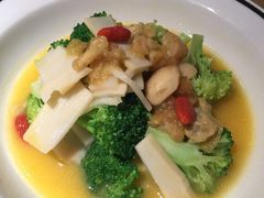 西兰花浸春笋-太二酸菜鱼(福州泰禾店)