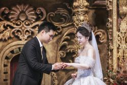 点击看大图 -GRACE KELLY婚纱与礼服(北京店)